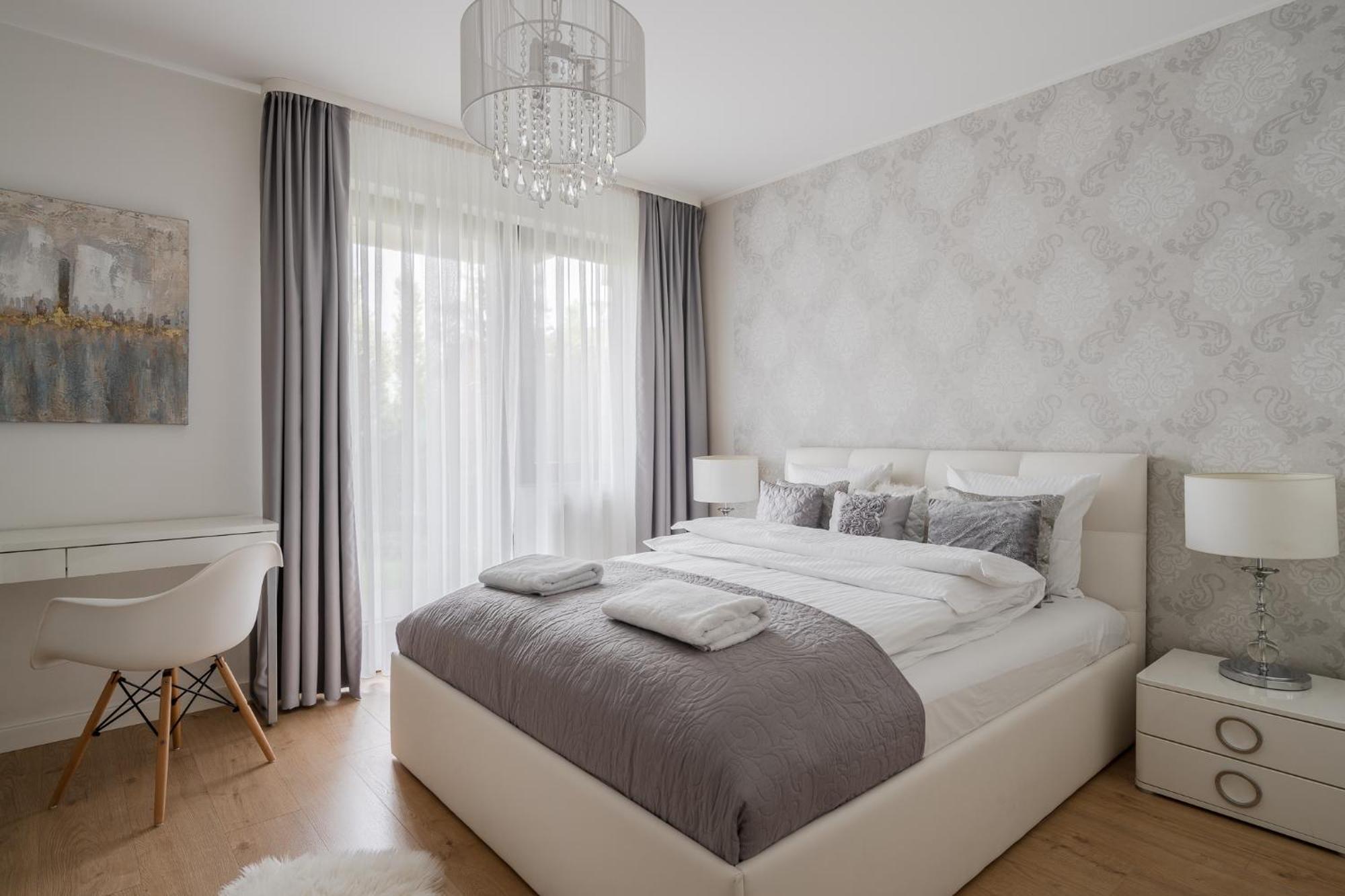 Ferienwohnung Rentplanet - Apartament Partynice Breslau Exterior foto