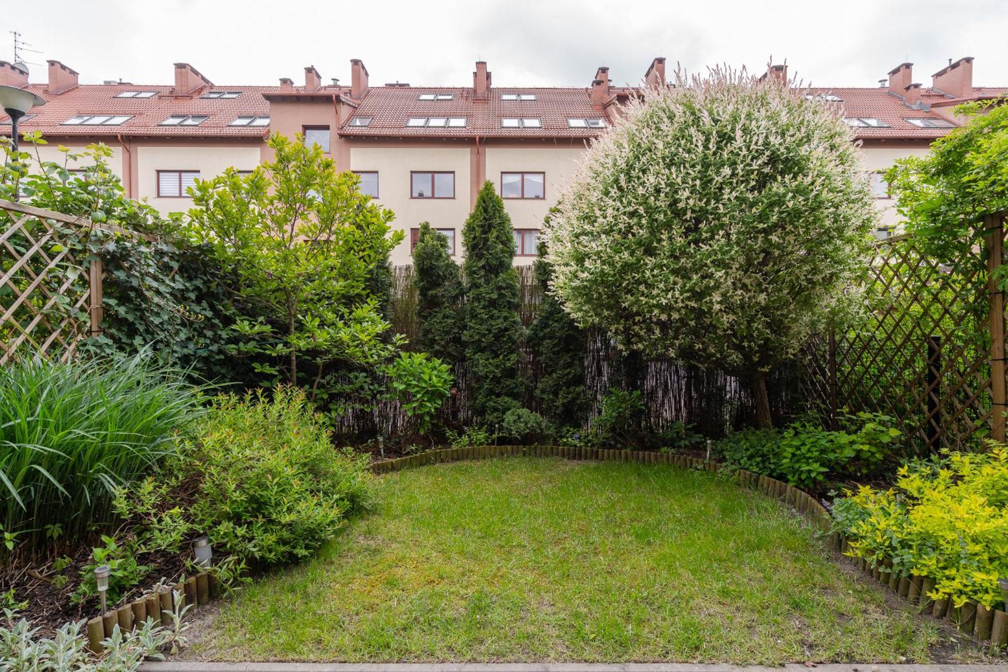 Ferienwohnung Rentplanet - Apartament Partynice Breslau Exterior foto
